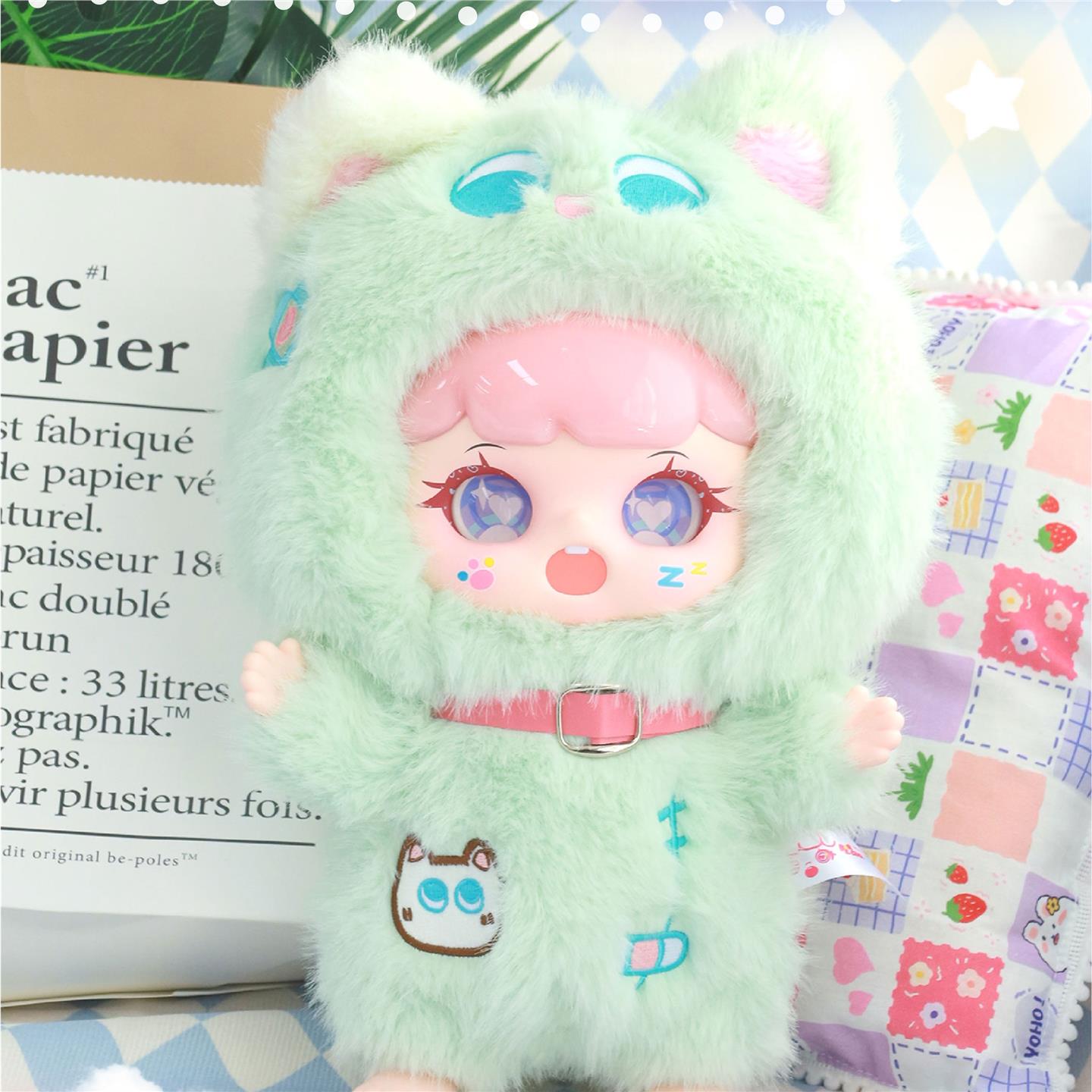 おてんば400%二代目ドリームはカラーのぬいぐるみです