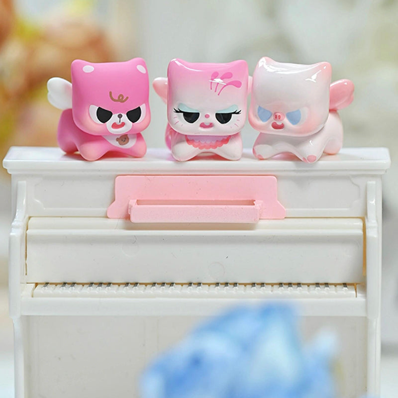 Pitty On The Prowl Mini Beans Series Blind Bag